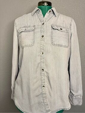 Chaps Chambray Shirt L Blue Button Down Long Sleeve Soft Wash Striped